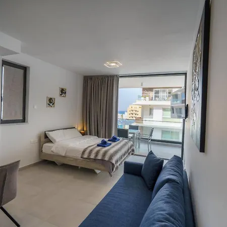 Apartmán Seaview With Balcony Mackenzie Larnaca