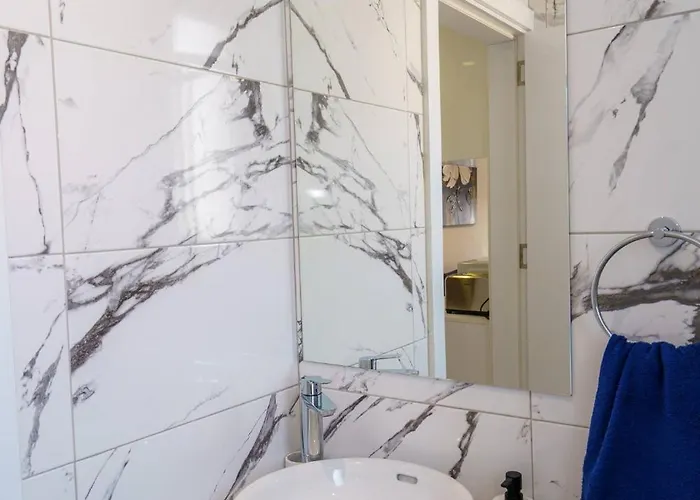 Seaview Suite49 Steps To Mackenzie * Lárnaca